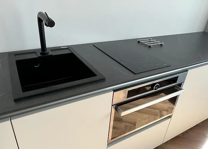 Blue 2 19 Floor Hanza Tower Lejlighed *